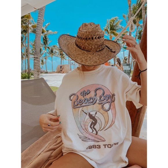 Beach Boys oversized graphic band tee - Picture 1 of 2